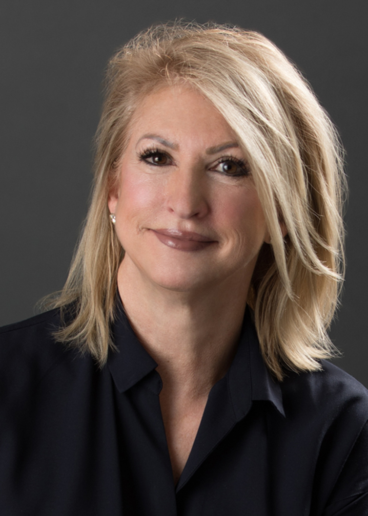 headshot of Kris Engelstad